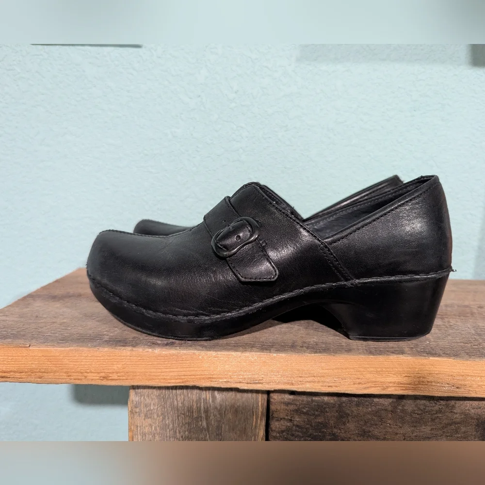 Dansko Black Leather Clogs with Buckle - Picture 3 of 9
